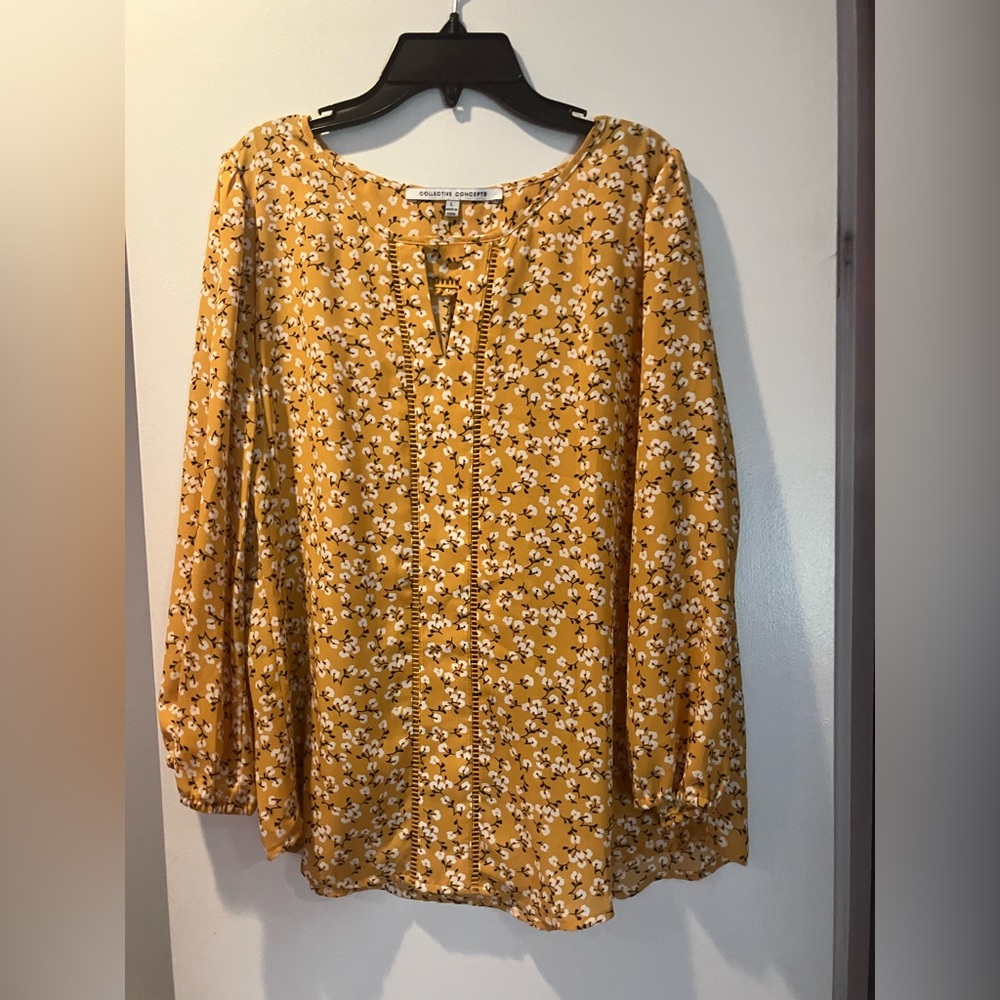Floral Yellow Blouse Collective Concepts Size L